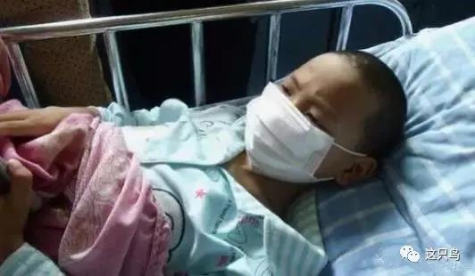 男孩因名牌兒童床甲醛超標，患血癌！環保家具不等于零甲醛